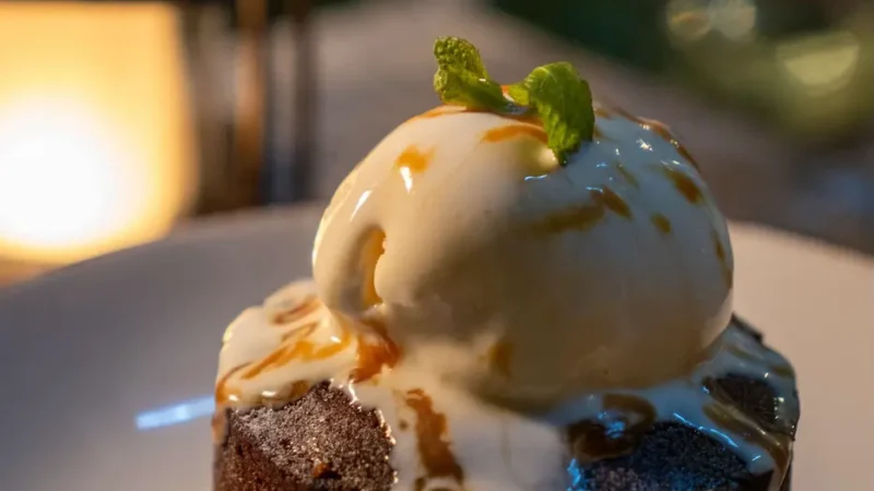 Chocolate Molten Lava Cake — ₱400
