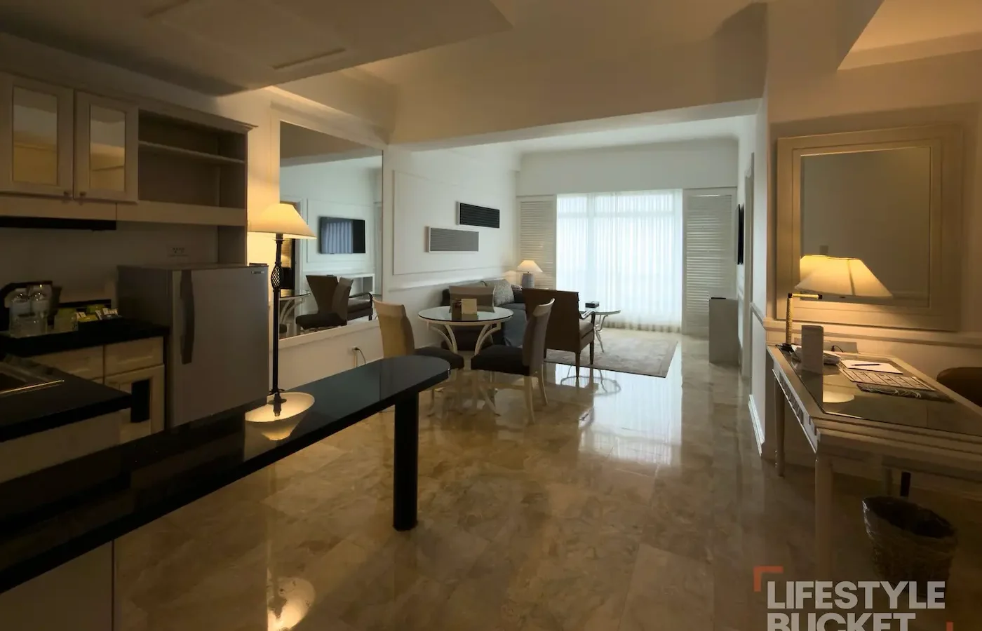 Vivere Hotel Premiere Suite Review: A Spacious Temporary Living Space in Alabang
